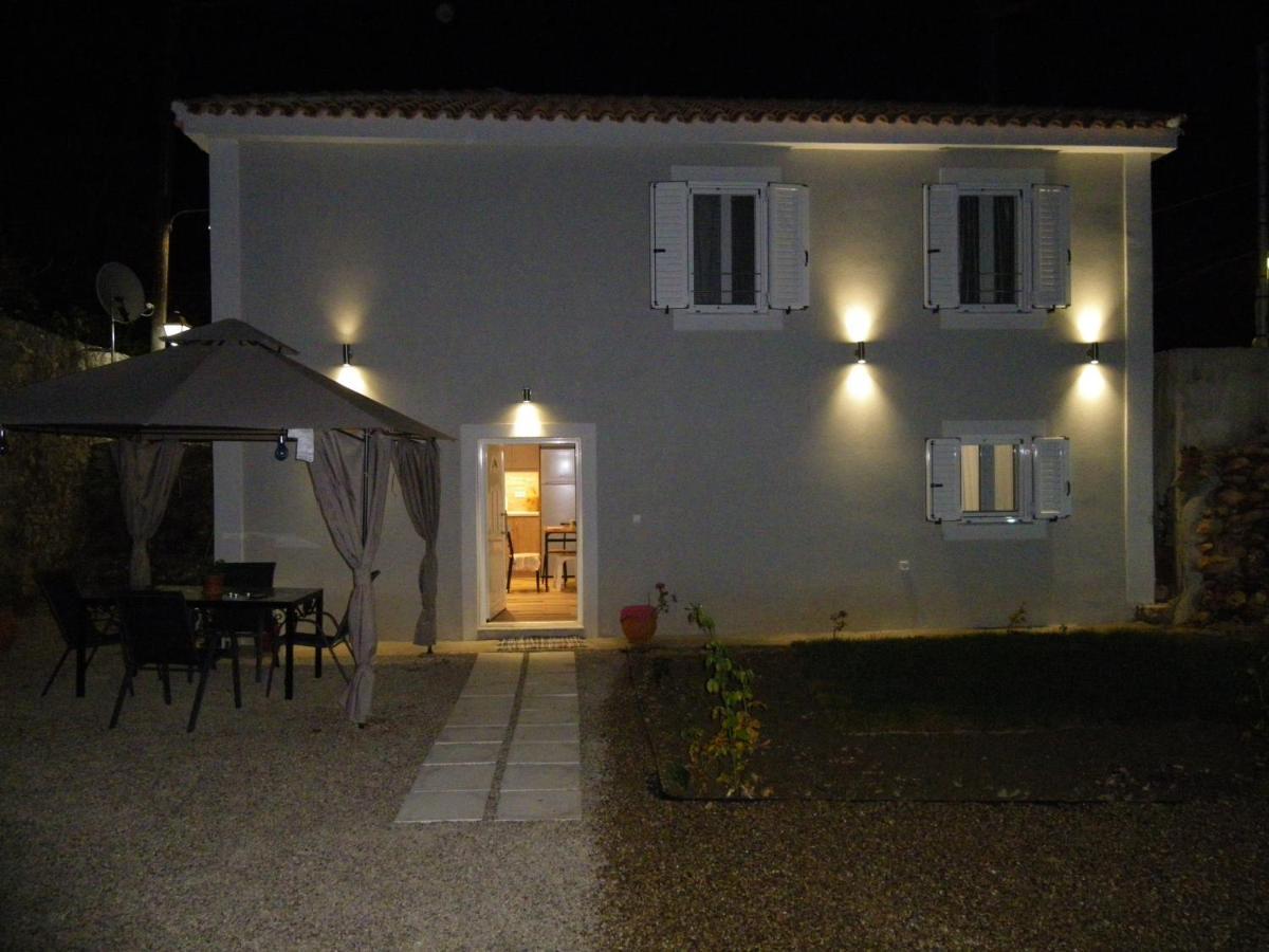 Vakantiehuis Vikou House