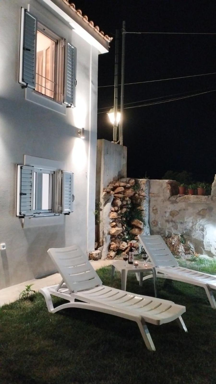 Vikou House Vakantiehuis Yírion