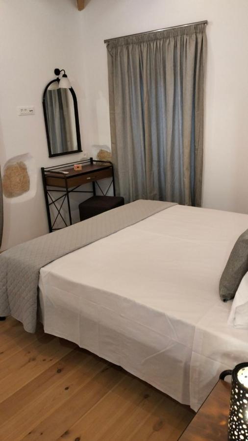 Vikou House *